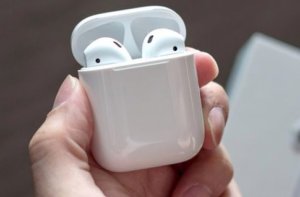 Open case of Airpods